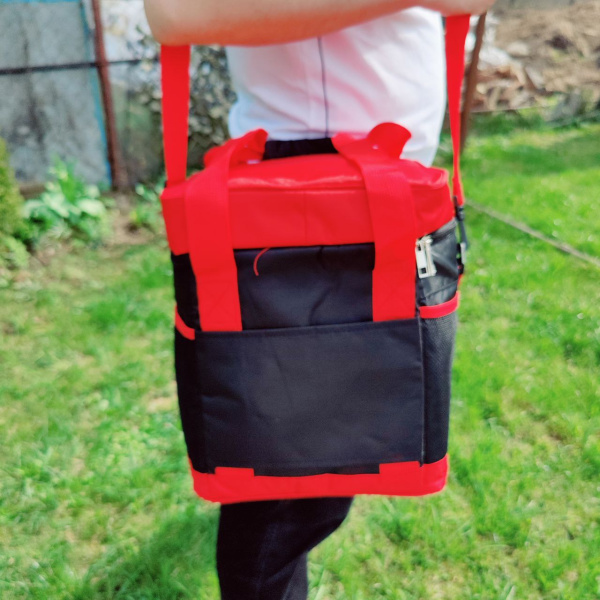 Термосумка АйсБриз 15 л. / Сумка - холодильник 32х26х26 см., с карманами, ручками и плечевым ремнем